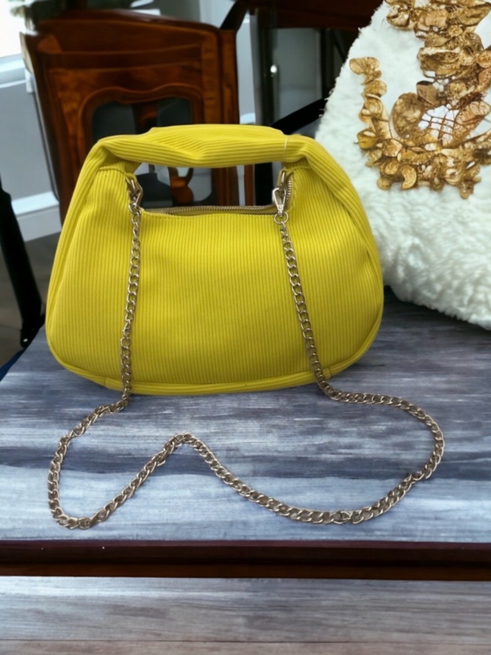 Le Miel  HOBO -‎  Neon Yellow Crossbody or Clutch  |  Chain Strap Vegan  NWT - Picture 3 of 11